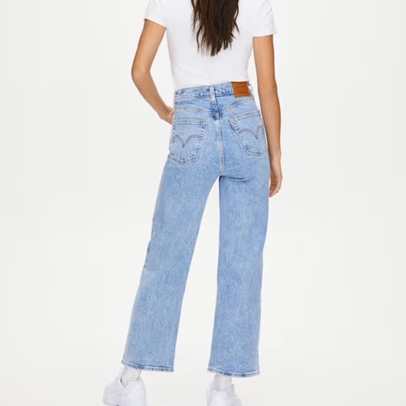 Levi's Light Blue Rib Cage Straight Leg Jeans - Picture 3 of 16